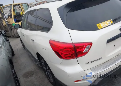 2017 Nissan Pathfinder Platinum из США, поврежденный, VIN 5N1DR2MN5HC617537